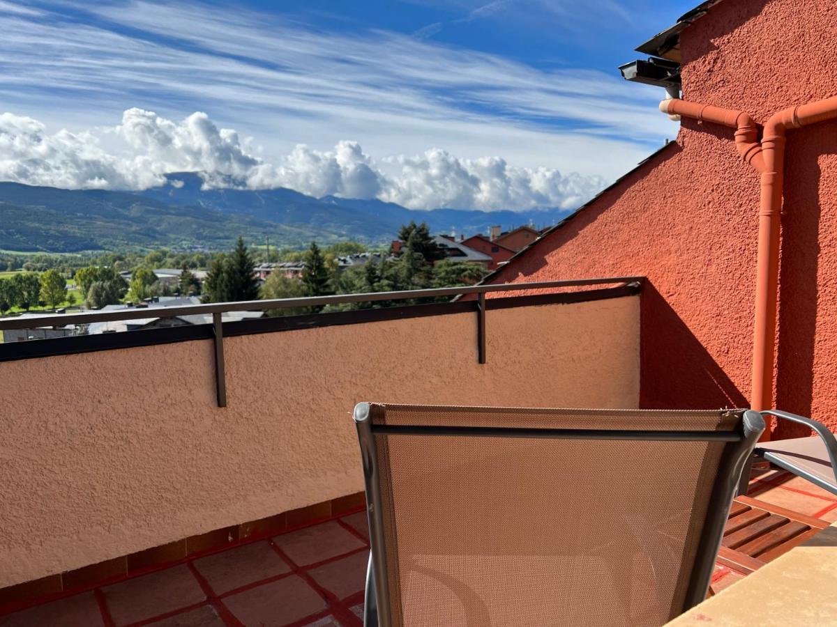 Piso Puigcerda Vistas Y Piscina Apartment Exterior photo